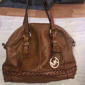 Michael kors crossbody